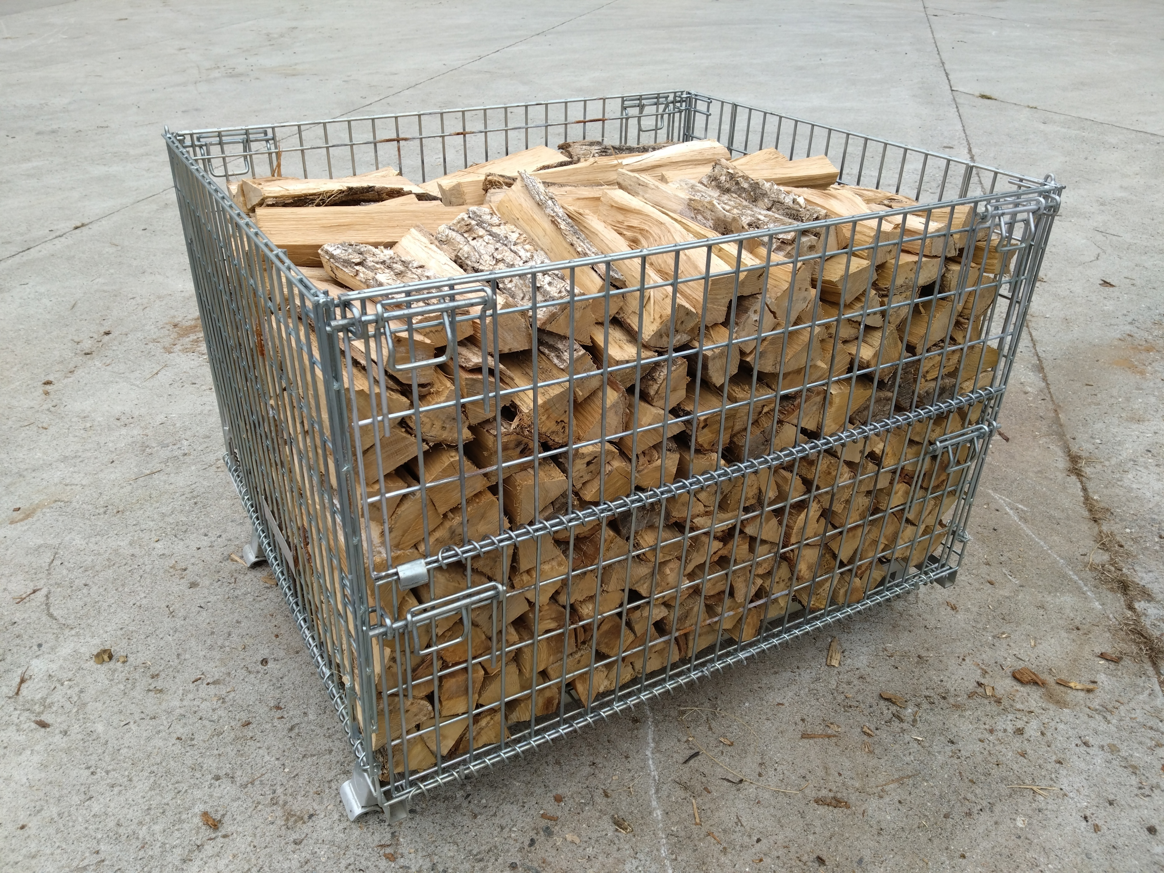 薪カゴ（軽トラ１台分）